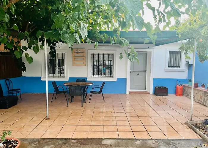 Hébergement de vacances Estudio Adosado Acogedor Con Jardin, Barbacoa Y Parking Privado