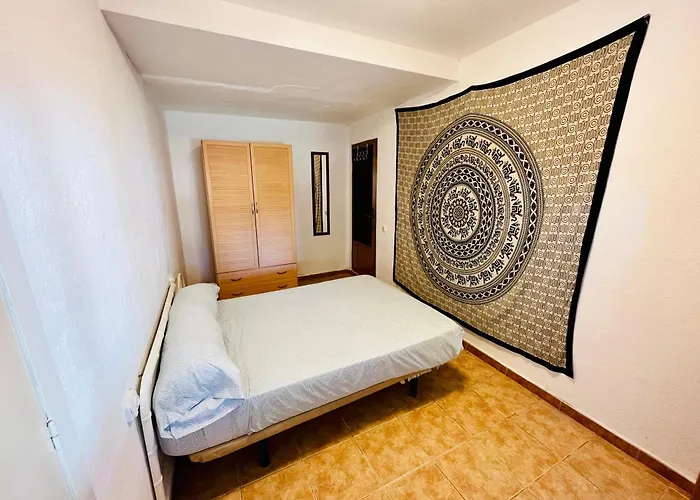 Estudio Adosado Acogedor Con Jardin, Barbacoa Y Parking Privado