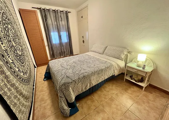 Hébergement de vacances Estudio Adosado Acogedor Con Jardin, Barbacoa Y Parking Privado Alicante